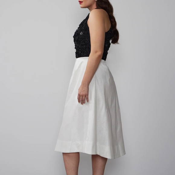 Black & White 3D Sequin Applique Taffeta Fit & Flare Dress Size S Halter Party - Picture 3 of 13